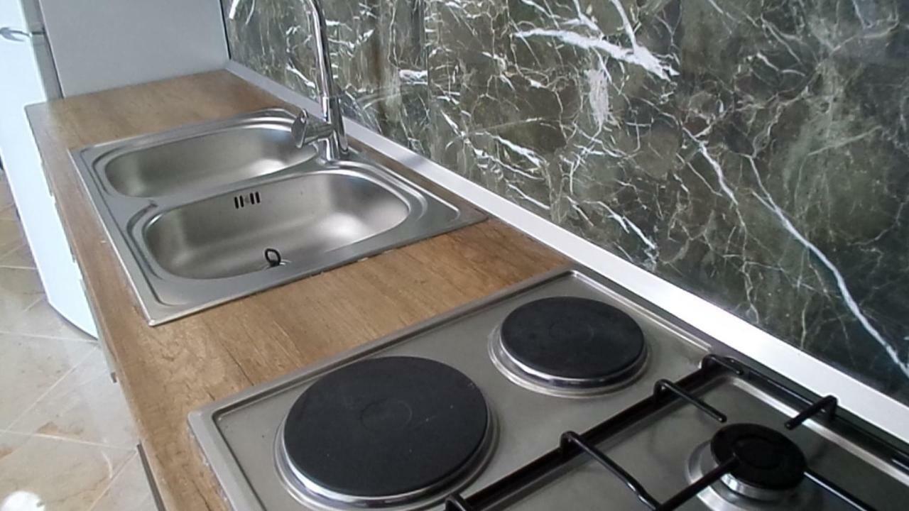 Lindita'S Seaview Appartment Wlora Zewnętrze zdjęcie