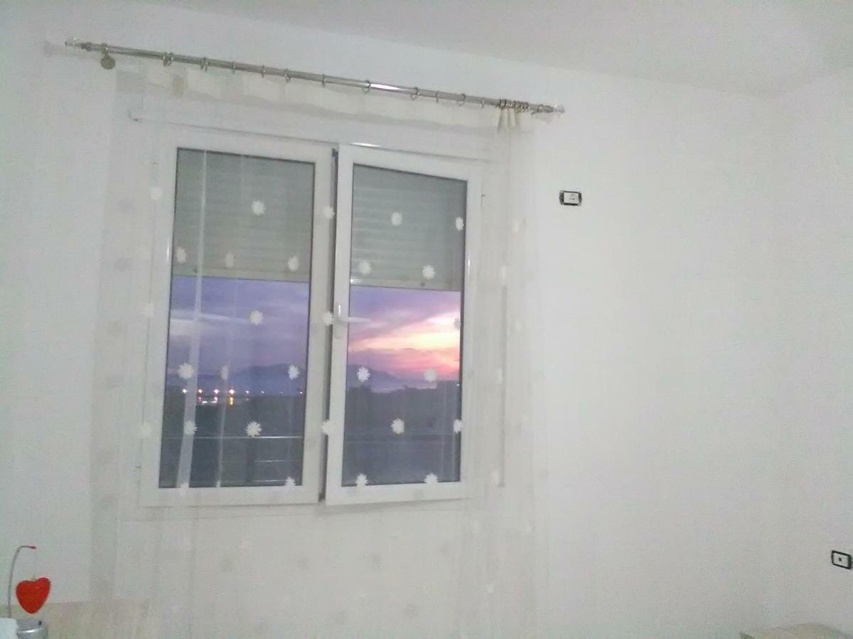 Lindita'S Seaview Appartment Wlora Zewnętrze zdjęcie