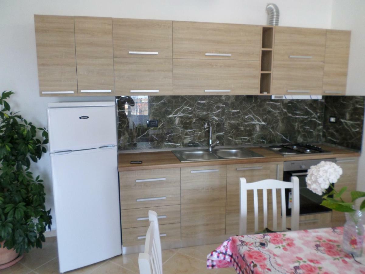 Lindita'S Seaview Appartment Wlora Zewnętrze zdjęcie