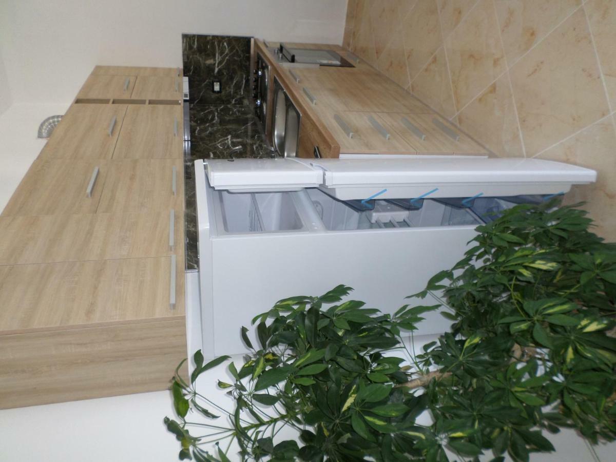 Lindita'S Seaview Appartment Wlora Zewnętrze zdjęcie
